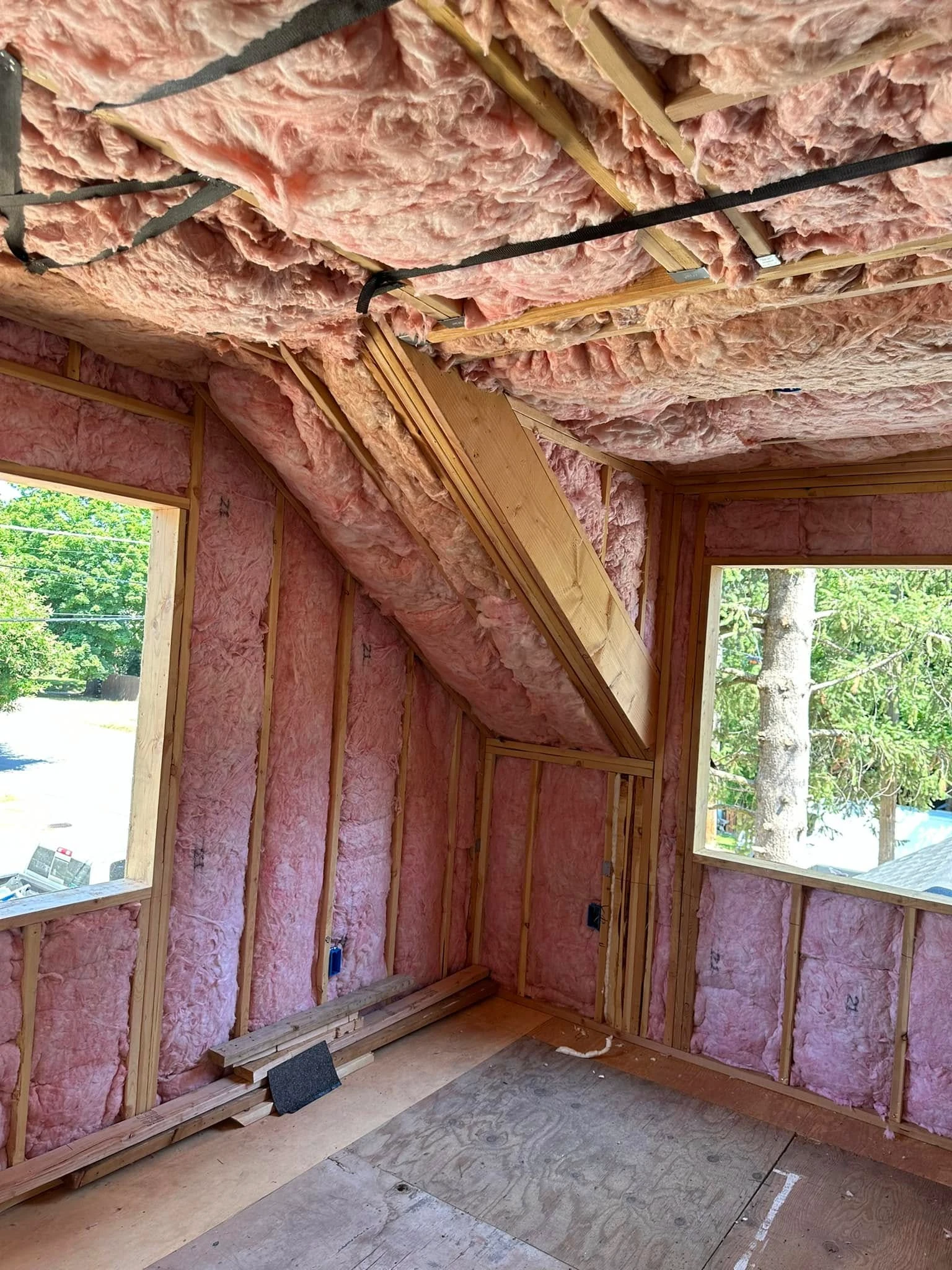 Why Selkirk Energy Solutions Stands Out Spray Foam Insulation Services in Homer Glen, IL